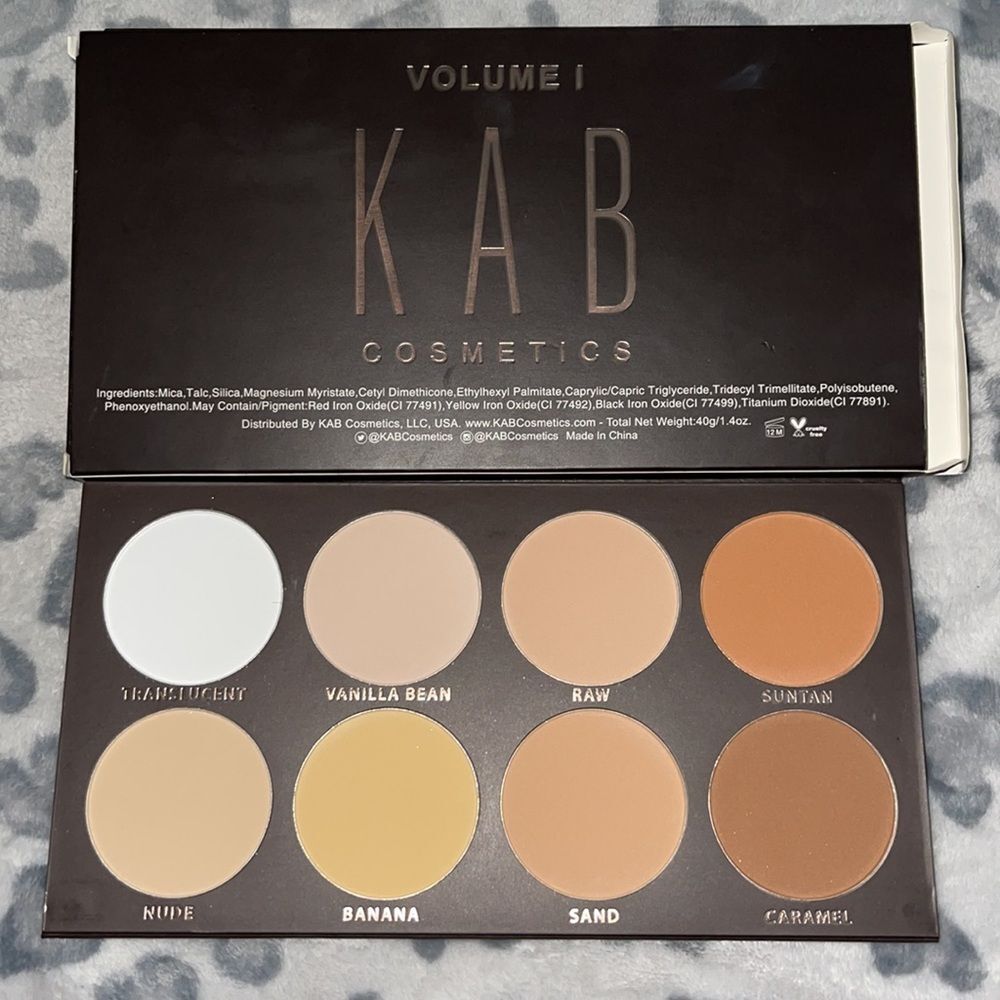 NEW KAB cosmetics Contour Pallet Volume 1
